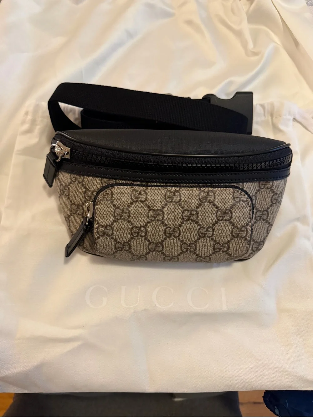 Gucci compact belt